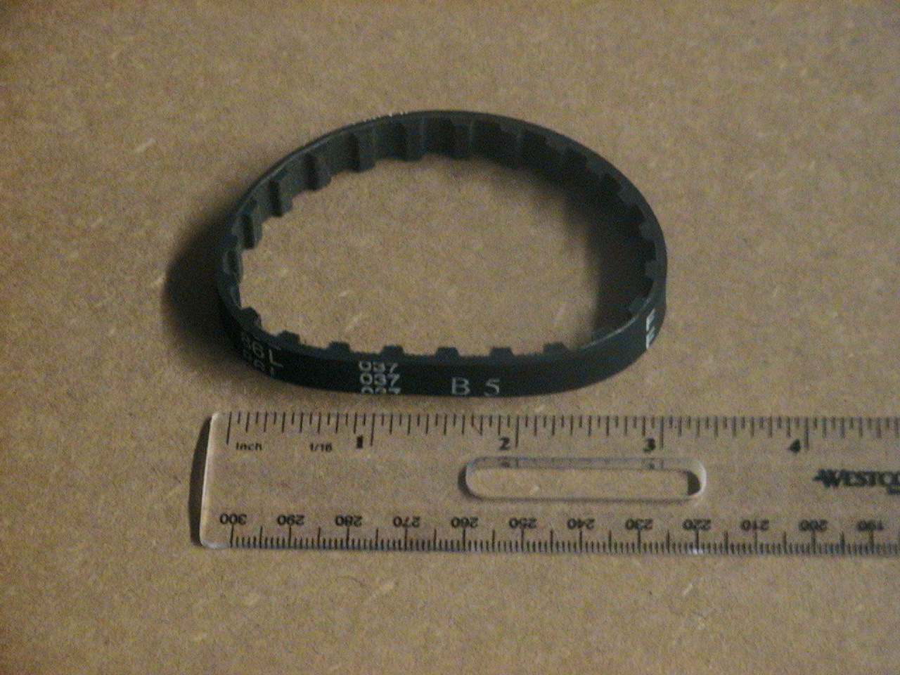 BELTS_086 XL 037