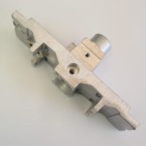 SP 005 039 Tractor Housing, LH