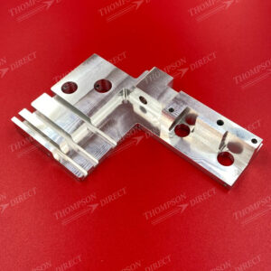 SP 007 575 Blade support plate, RH